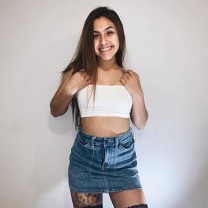 Meet your Posher, Ariana